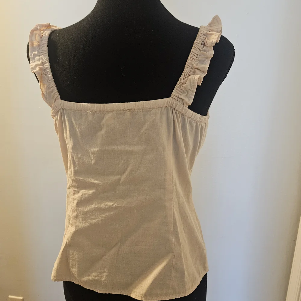 Simple Retro Cream Sleeveless Ruffle Top - Picture 4 of 5
